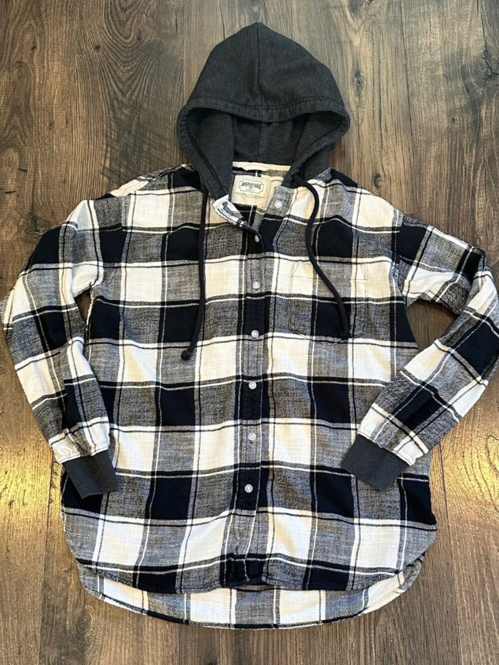 GUC American Eagle Men's Black White Gray Plaid Hooded Flannel Shirt, Size: M